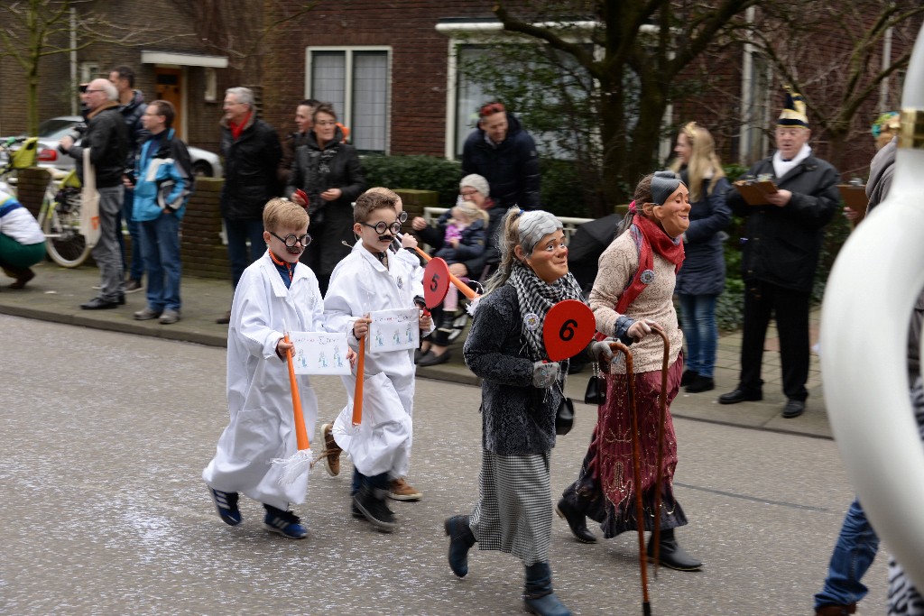 ../Images/Kinderoptocht 2016 021.jpg